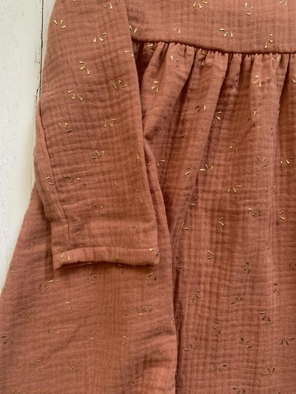Vestito marsala con colletto tondo- manica lunga in mussolina di cotone certificata OEKO-TEX