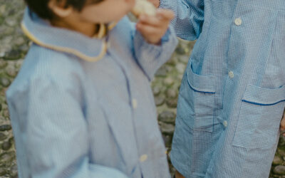 Grembiule scuola: il modello giusto per accompagnare le tue bambine e i tuoi bambini a scuola ogni giorno