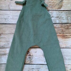Salopette bambino-a con bretelle-pantalone lungo, in tessuto di cotone velluto rigato certificato OEKO-TEX