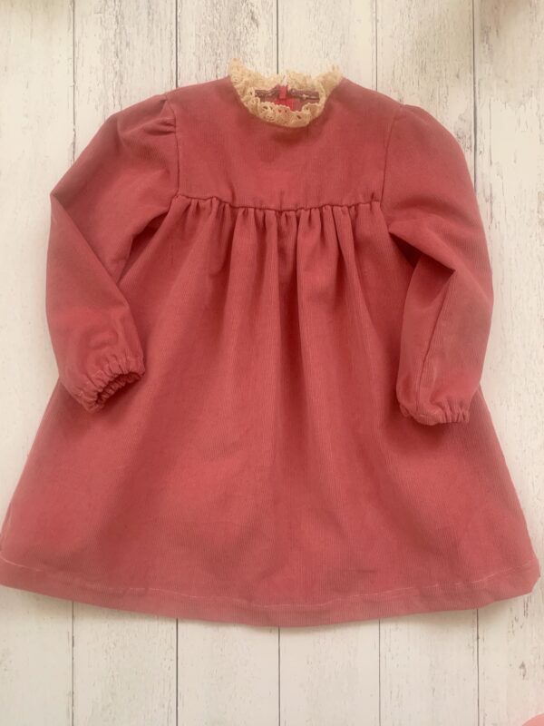 Vestito rosa antico- colletto con dettaglio in pizzo-manica lunga con elastico in cotone rigato certificato oeko-tex 100%