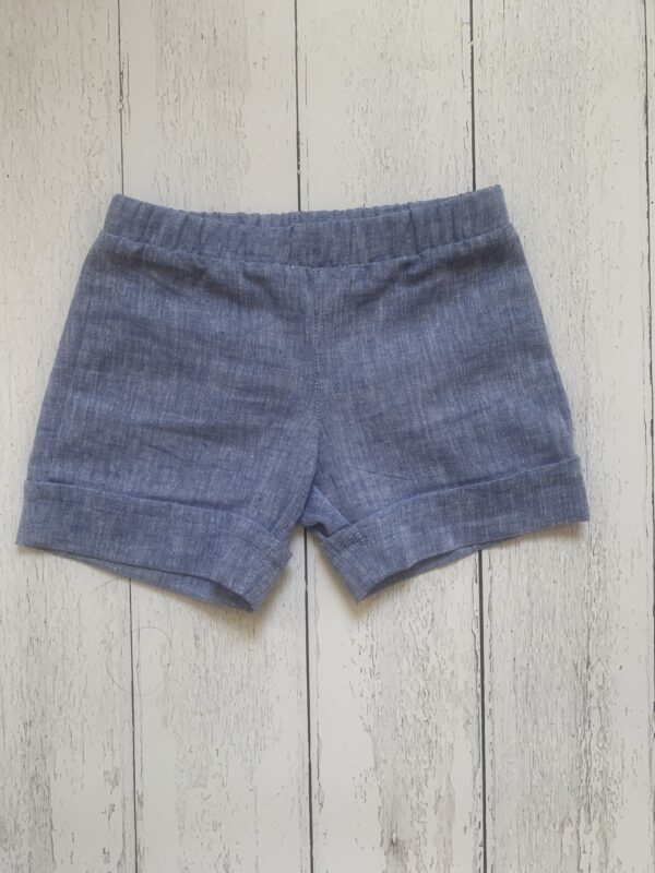 Pantalone corto denim in lino-cotone morbidissimo. Tessuto certificato OEKO-TEX