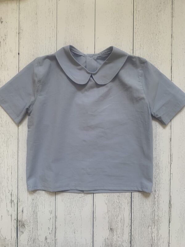 Camicia in cotone morbidissimo celeste , colletto tondo e manica corta Tessuto certificato cotone organico GOTS (Global Organic Textile Standard)