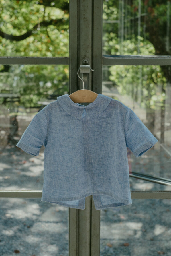 Maglia denim in lino-cotone morbidissimo, colletto e manica corta. Tessuto certificato OEKO-TEX - immagine 4