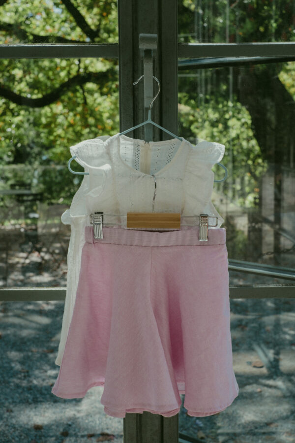 Gonna pantalone rosa corta con elastico in vita, in tessuto di lino-cotone morbido.Tessuto certificato OEKO-TEX - immagine 5