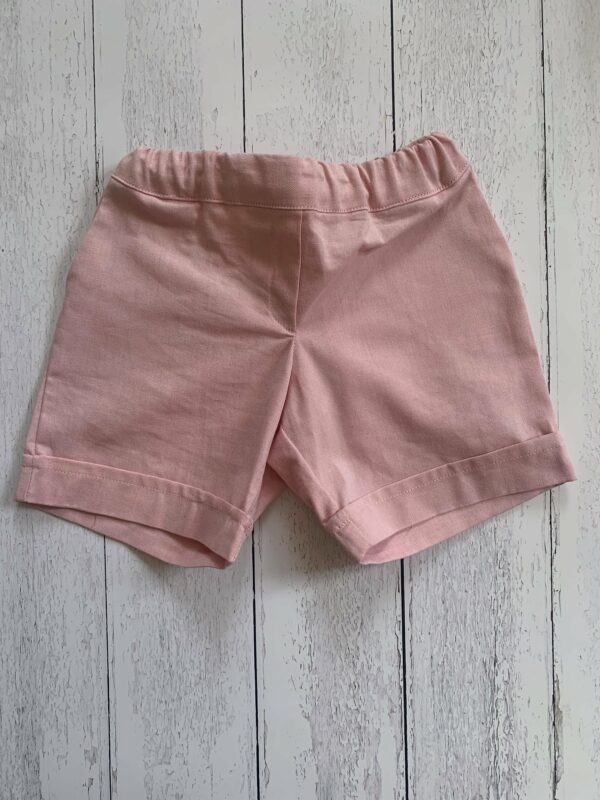 Pantalone corto al ginocchio  rosa medio con elastico e bottoni interni, in cotone oxford certificato GRS