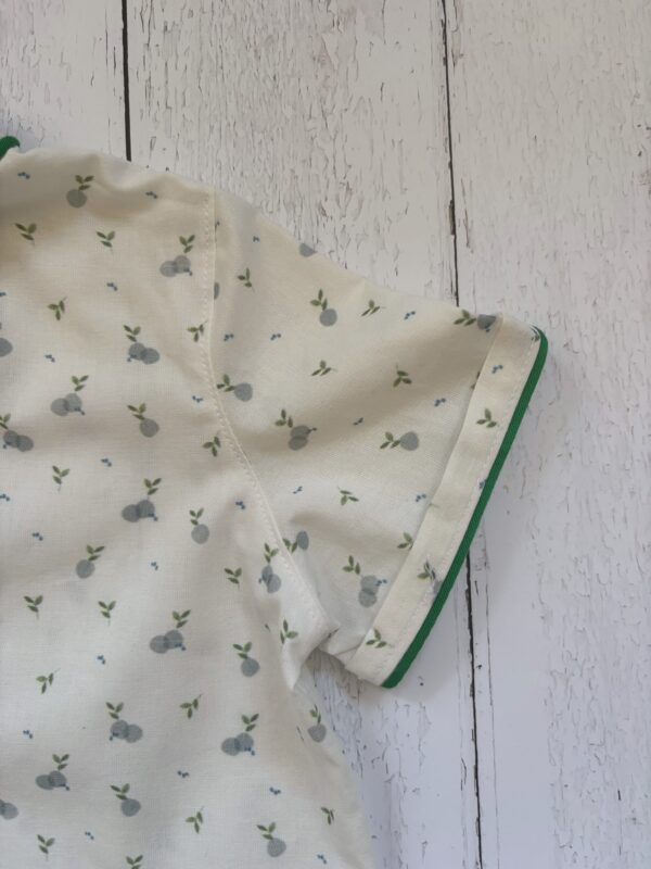 Maglia Nicolò con fantasia mele e collo alla coreana in cotone certificato - immagine 7